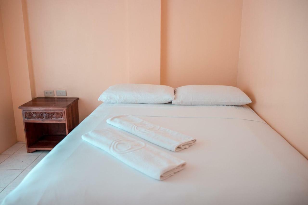 Island Inn Balabag  Экстерьер фото